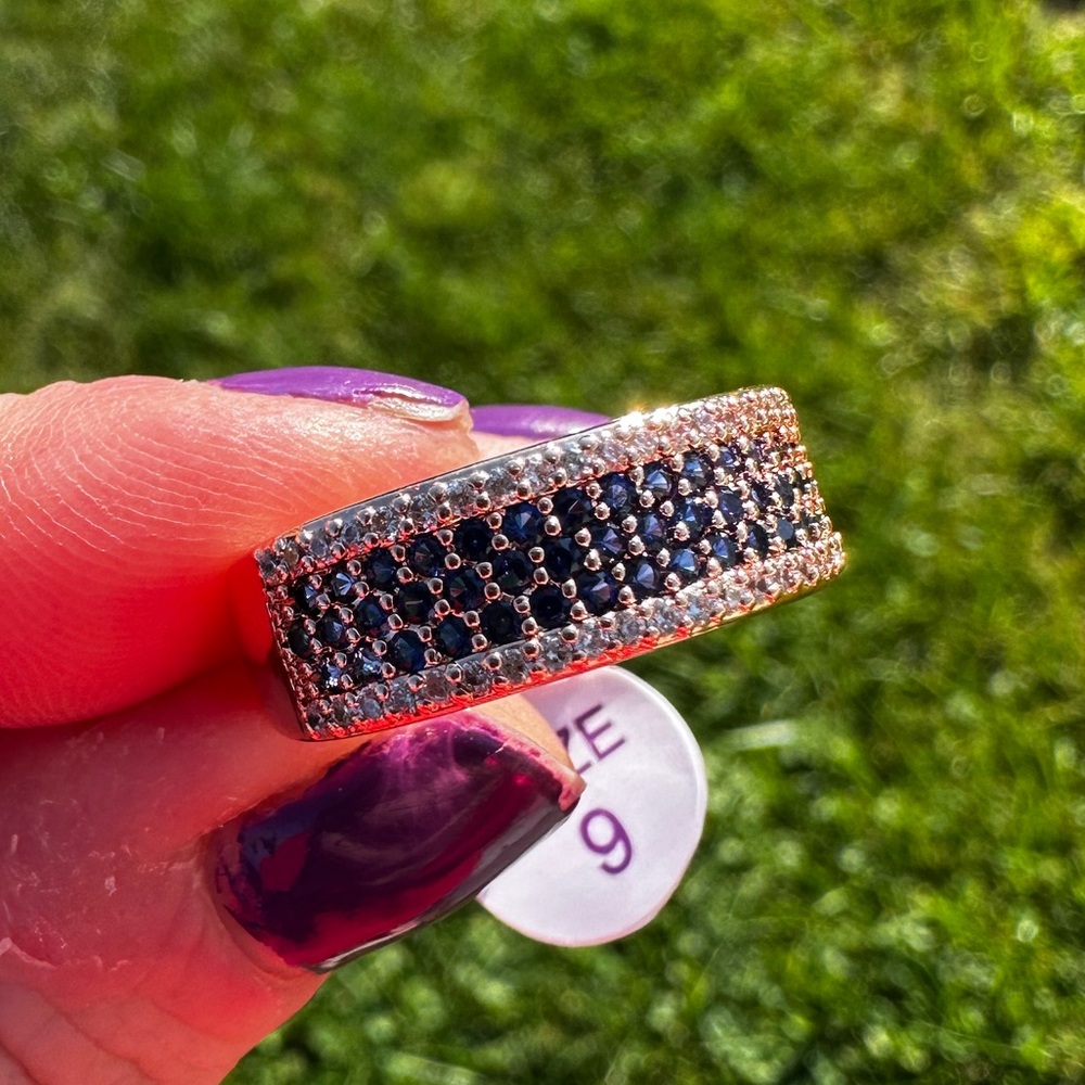 Rose gold Bomb party September collection ring size 9